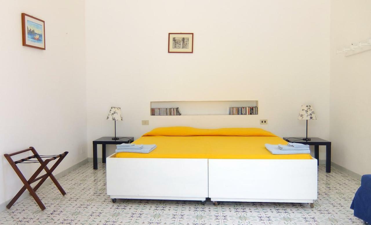 Casa Carlotta Bed & Breakfast Stromboli Dış mekan fotoğraf